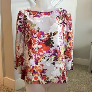 Red and Pink Relaxed Graphic Blouse